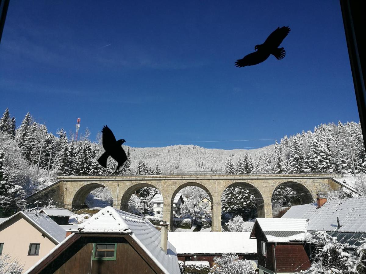 Fruehstueckspension Gasthof Gesslbauer Hotel Steinhaus am Semmering ภายนอก รูปภาพ