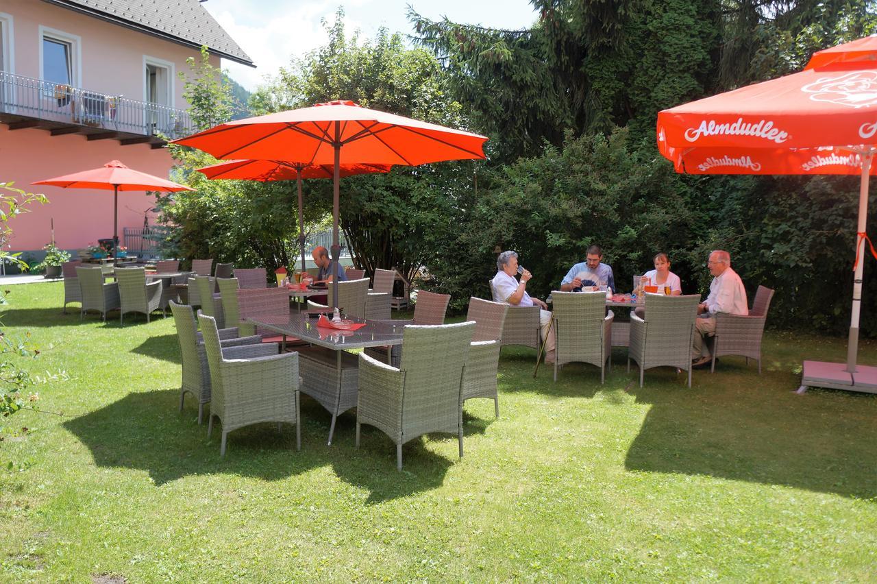 Fruehstueckspension Gasthof Gesslbauer Hotel Steinhaus am Semmering ภายนอก รูปภาพ