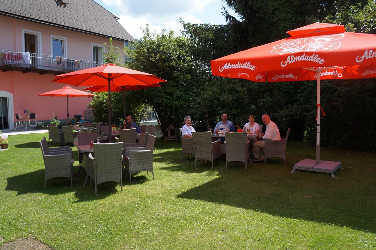 Fruehstueckspension Gasthof Gesslbauer Hotel Steinhaus am Semmering ภายนอก รูปภาพ